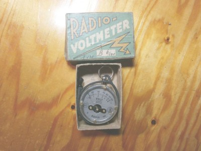 měřáček  voltmeter 6-120 V.JPG