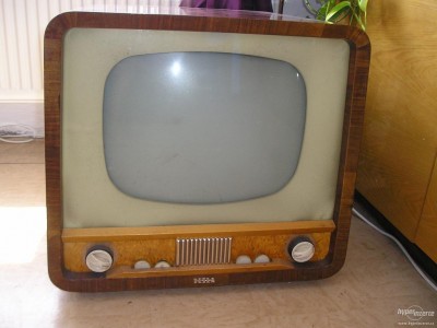 3595761-televizni-prijimac-tesla-4206u-2--26quot-3Bastra-26quot-3B-1 (1).jpg