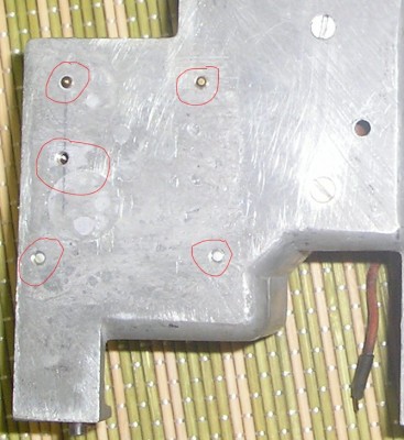 Nevhodné díry zatmeleny zabroušeny-vhodné obnoveny .jpg