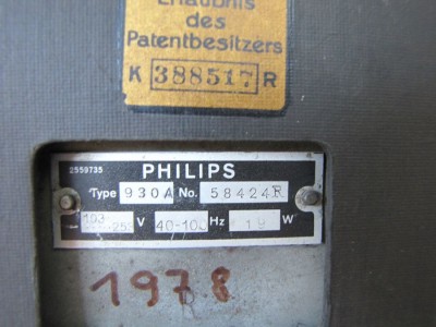 Philips 930A-nálepka zmenšené.jpg